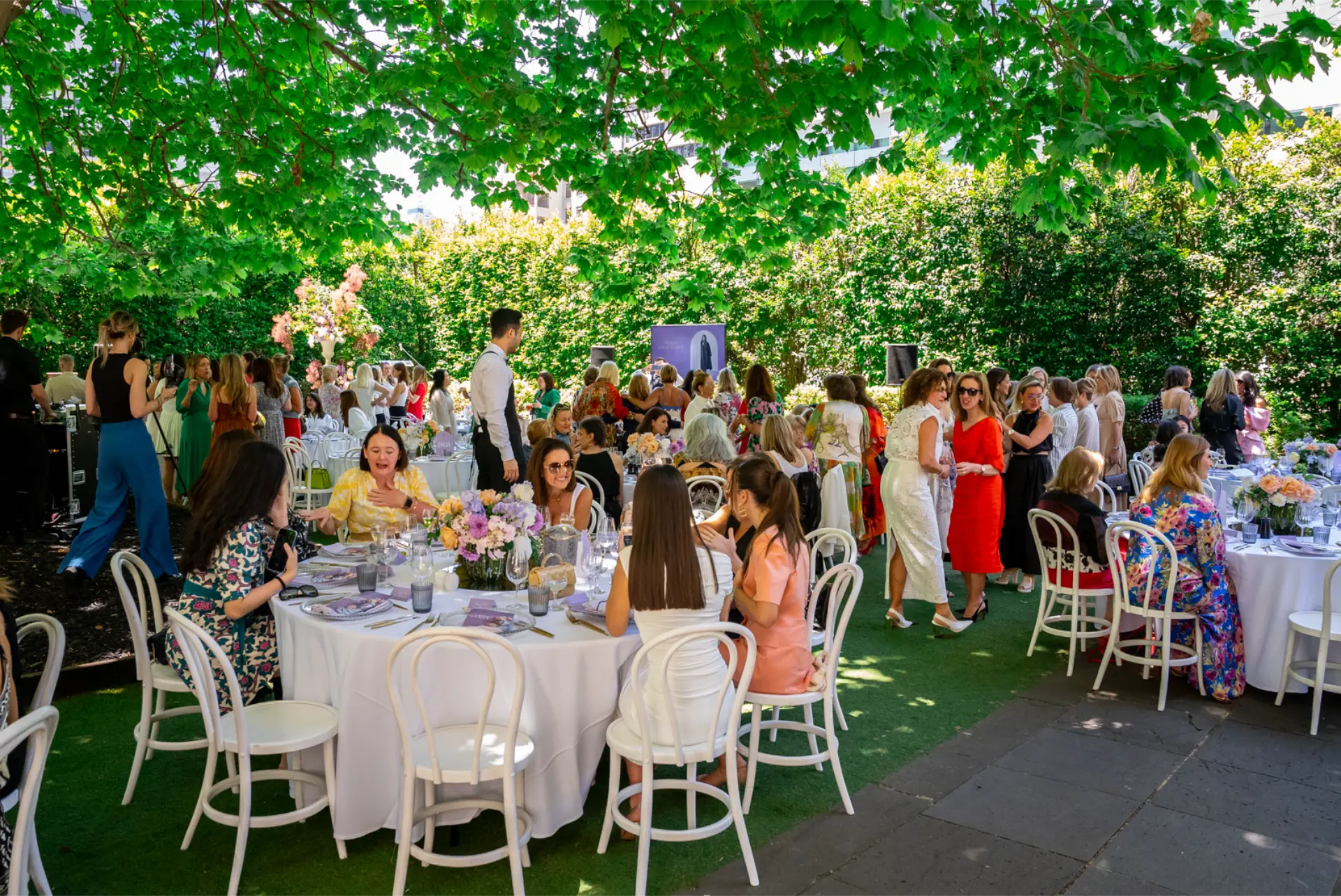 Hellenic-EasternCourt-People-11