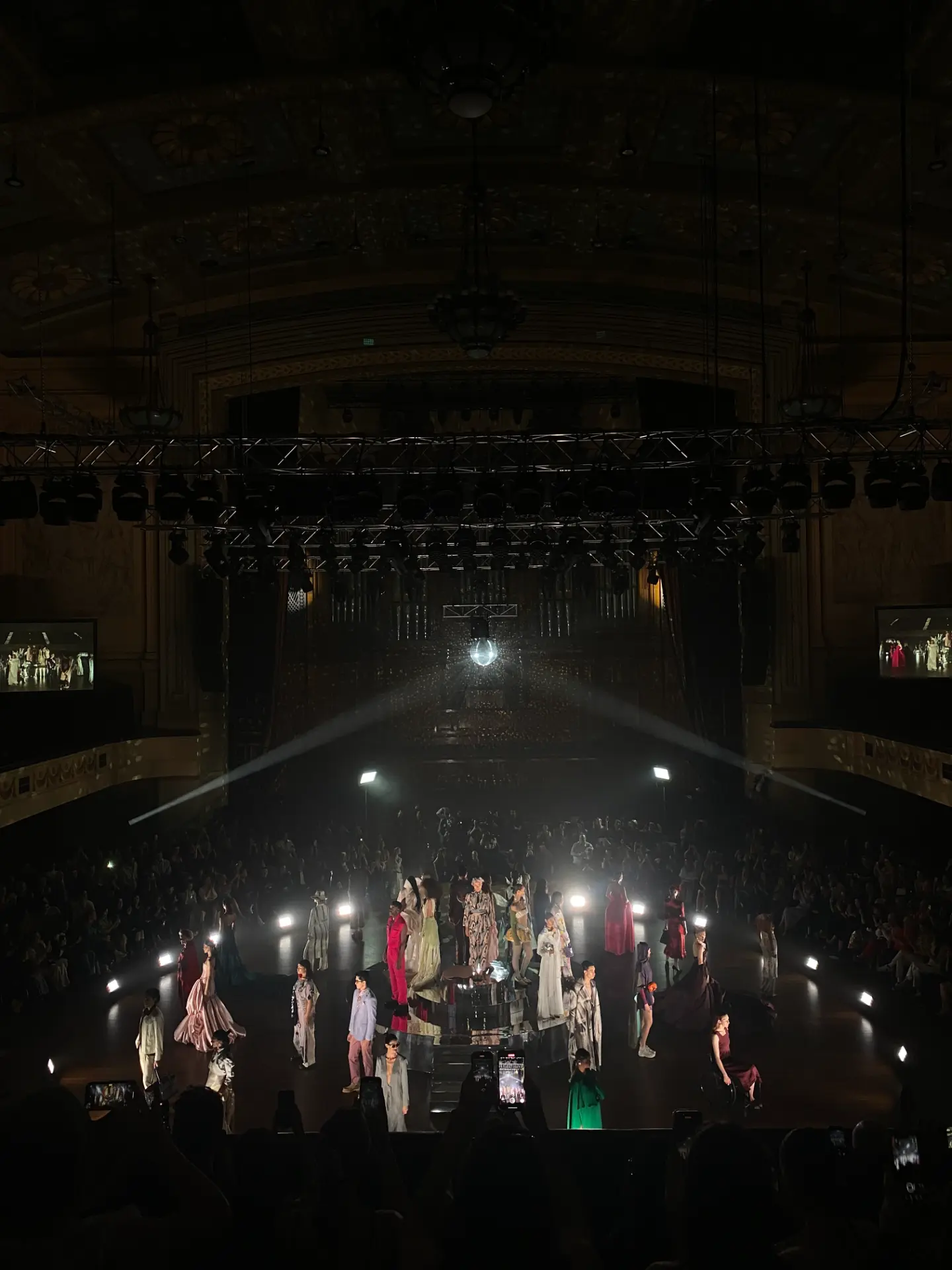MelbTownHall-MainHall-People-5