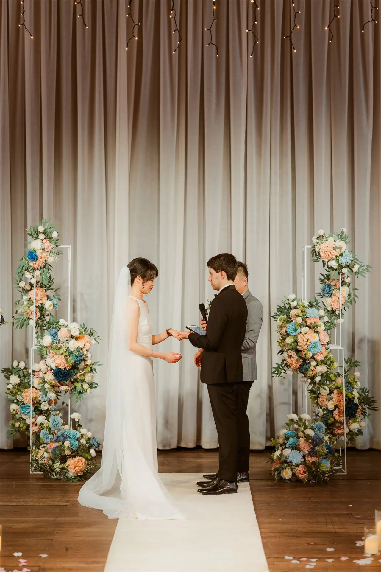 Wedding-CargoHall-People-17