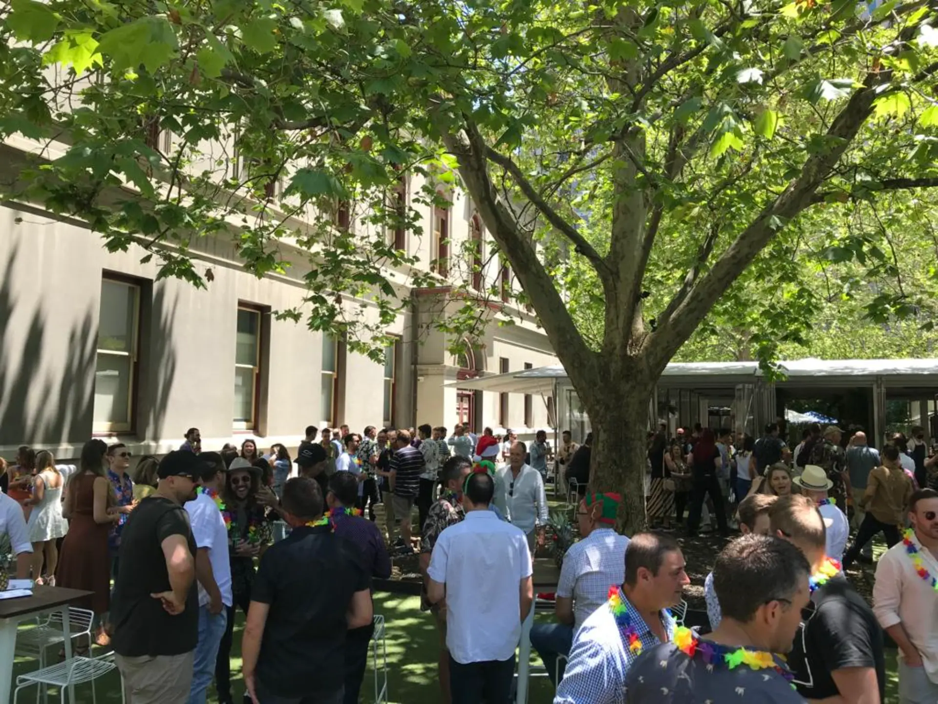 Hellenic-EasternCourt-People-5