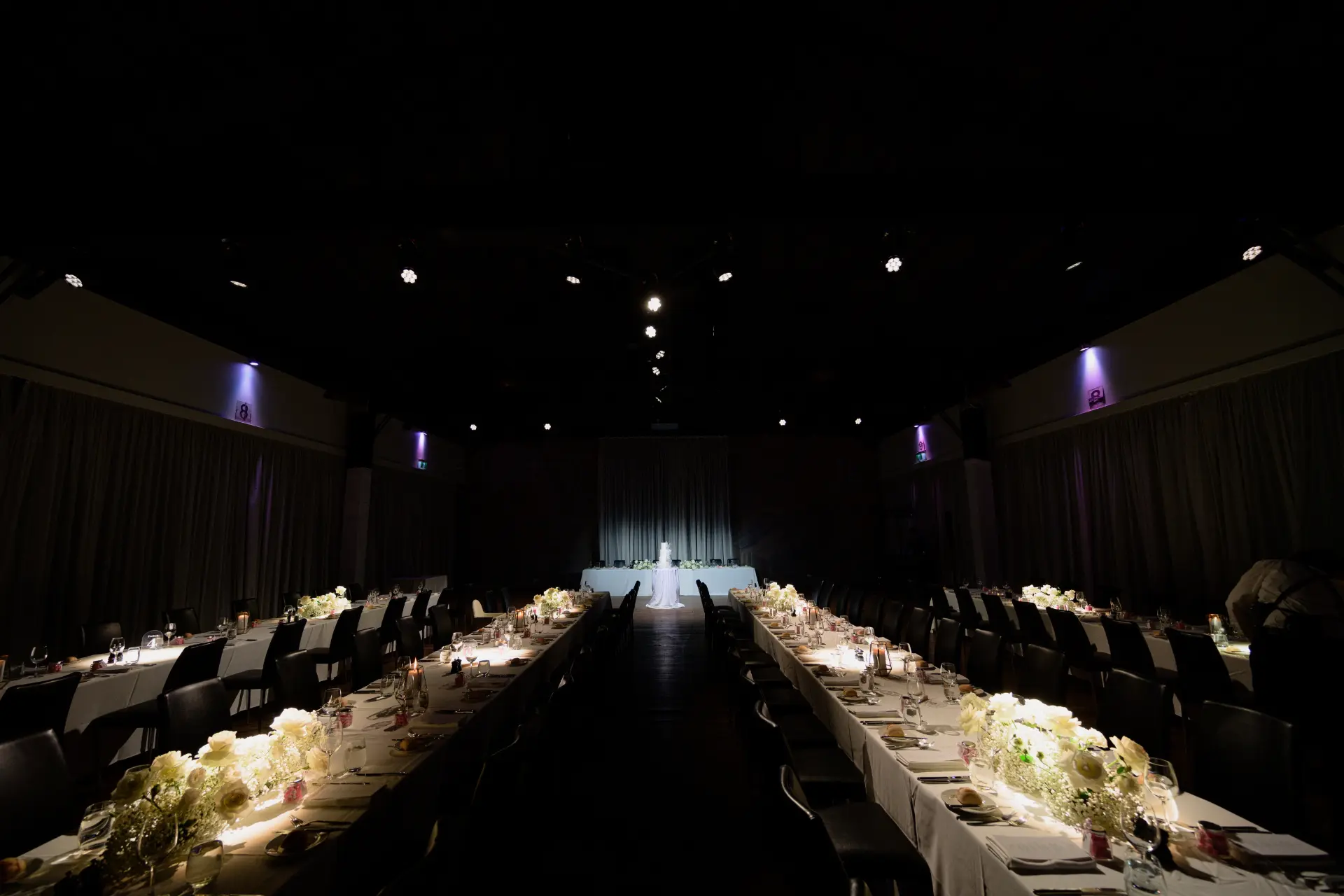 Wedding-CargoHall-Setup-4