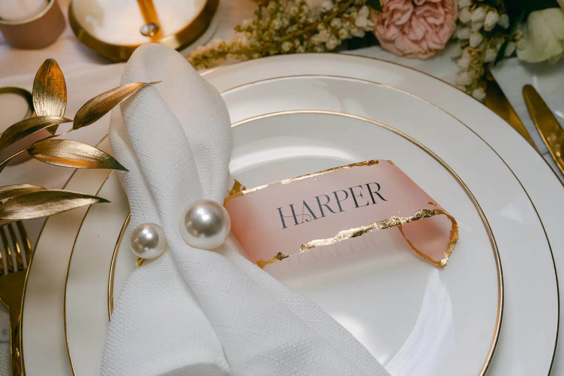 Wedding-MelbTownHall-PorticoBalcony-Detail-3