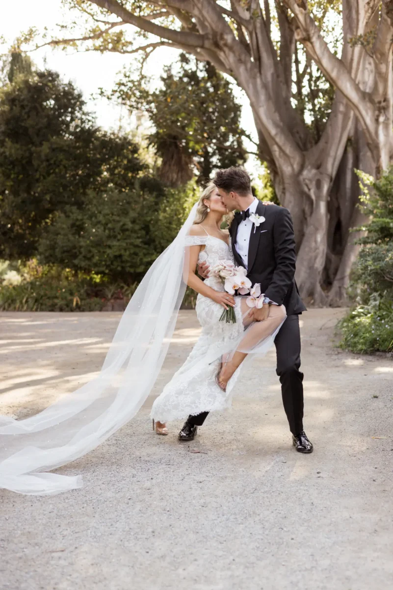 FeaturedWedding-LindzayAndrew-RipponLea-43