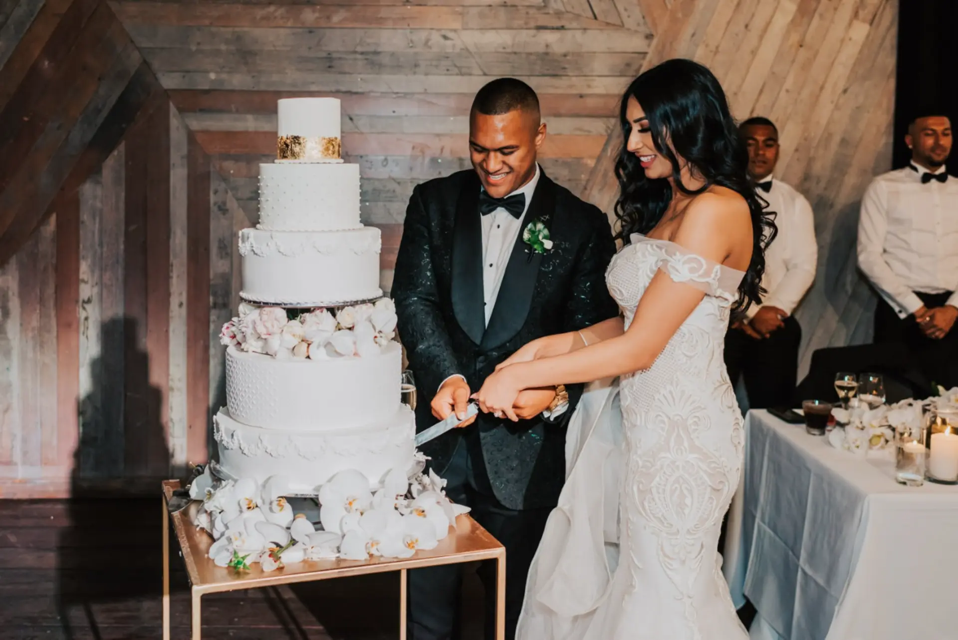 Wedding-CargoHall-People-4