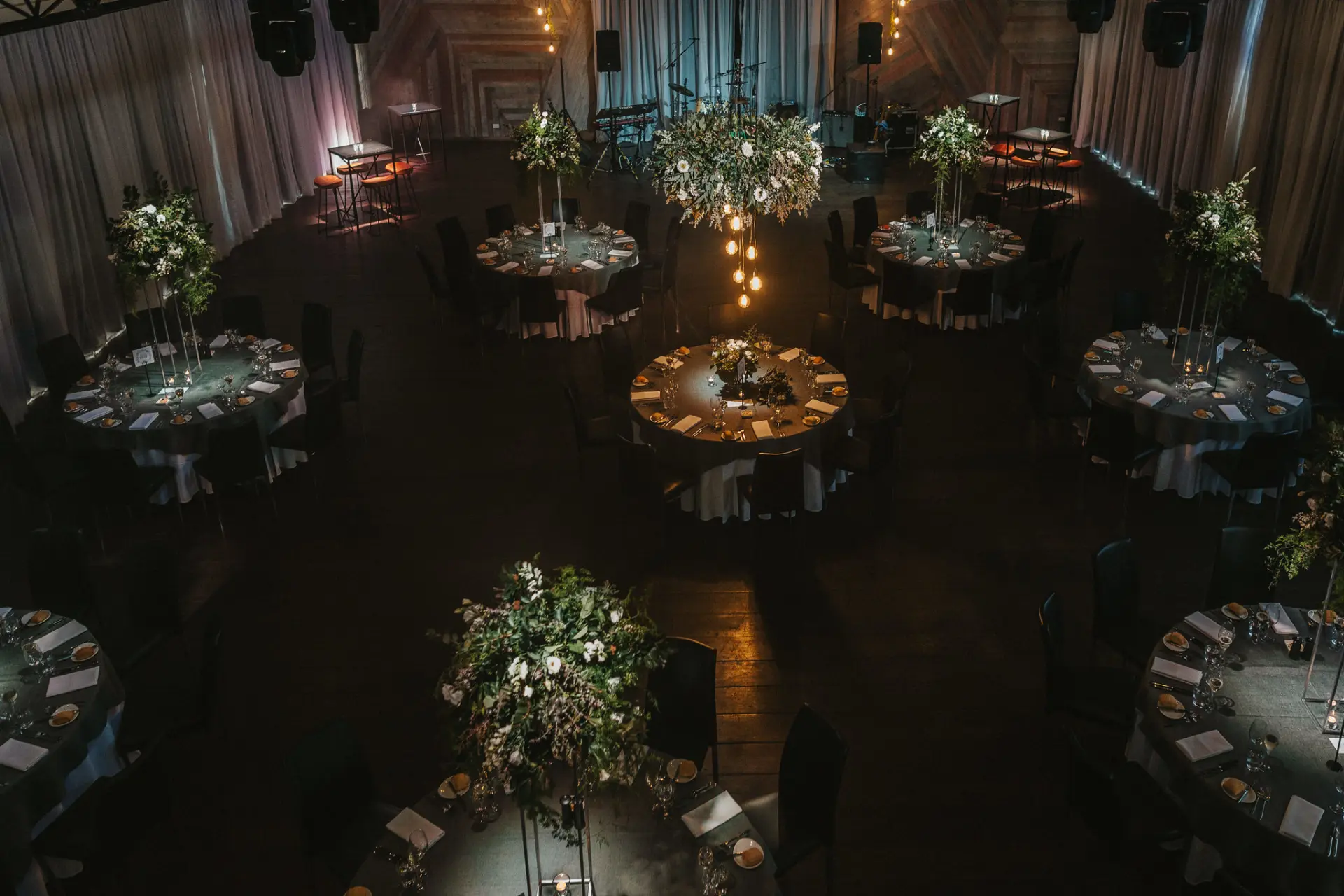 Wedding-CargoHall-Setup-1