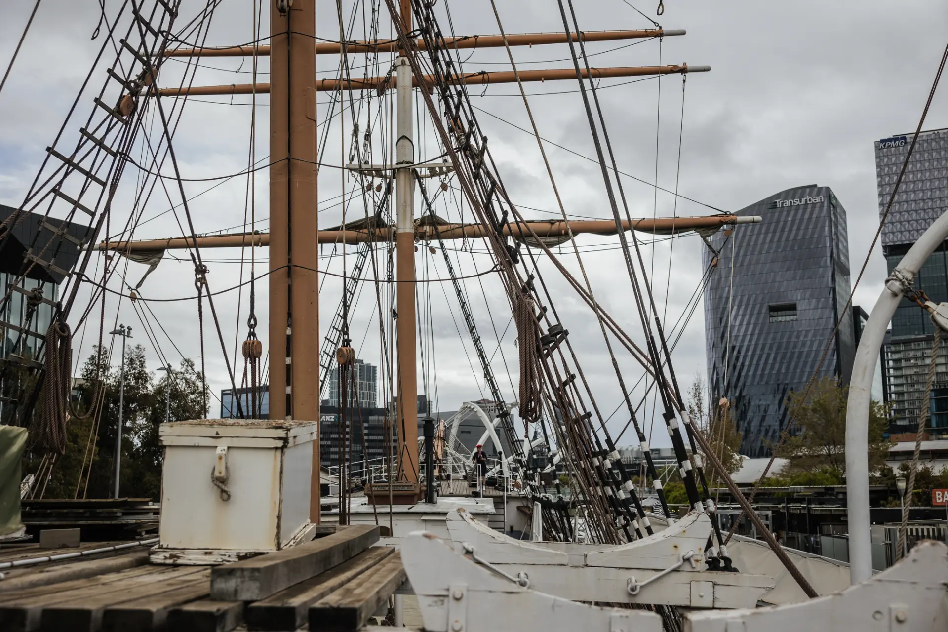 Wedding-PollyWoodside-External-2