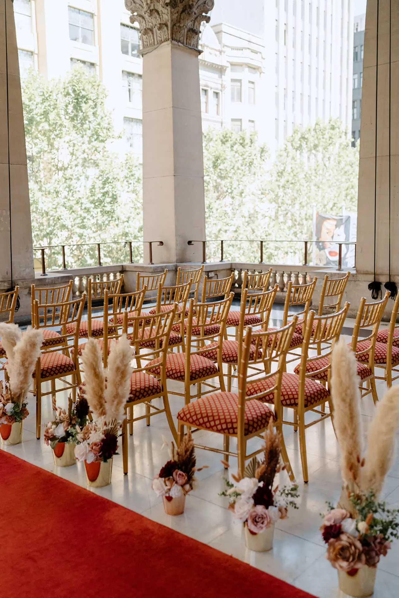 Wedding-MelbTownHall-PorticoBalcony-Setup-1
